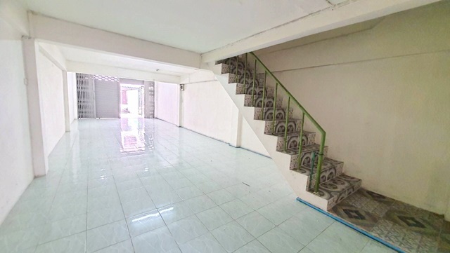 MRT รามคำแหง 12 1.6 กม.พัฒนาการ8-19 เช่าทาวน์เฮาส์ 3.5 ชั้น 20 ตร.วา.260 ตร.ม.ม.เกษมบัณฑิต  2.3 กม.3 นอน 2 น้ำ เดอะมอลล์ รามคำแหง 1.6 กม. รูปที่ 1