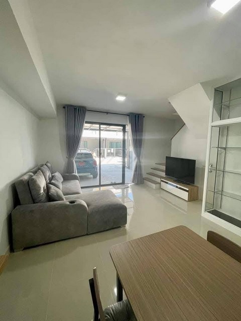 ให้เช่าทาวน์โฮม 2 ชั้น 3 ห้องนอน โครงการ Pleno สุขุมวิท-บางนา 2 เฟอร์พร้อมอยู่ ใกล้เมกะบางนา รูปที่ 1