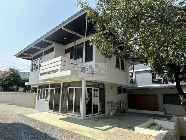 ให้เช่าบ้านเดี่ยว 2 ชั้น 156 ตรว. 4 ห้องนอน ซอยสุขุมวิท 60-1 ใกล้ BTS บางจาก เพียง 280 เมตร  รูปที่ 1