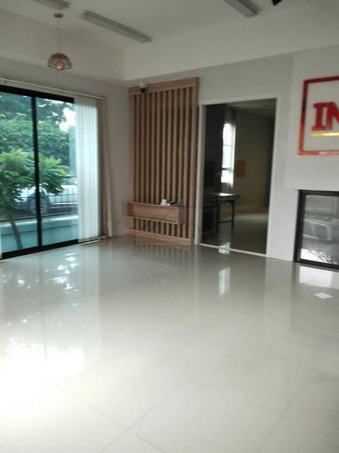 HR 6064 ให้เช่าทาวน์โฮม 3 ชั้นหลังมุม บ้านกลางเมืองมอนติคาร์โล รัชวิภา กำแพงเพชร 6 ใกล้ทางด่วน ใกล้รถไฟฟ้า เหมาะทำออฟฟิศและอยู่อาศัย รูปที่ 1