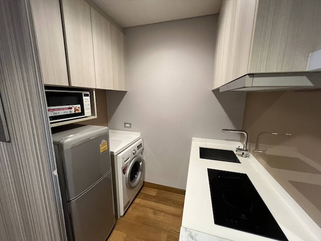 The Lumpini 24 private comfortable convenient 30th floor BTS Phrom Phong รูปที่ 1