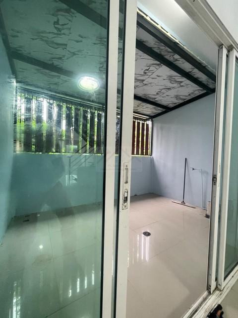 ให้เช่าทาวน์โฮม 3 ชั้น 22 ตรว. 4 ห้องนอน ซอยนวลจันทร์ 31 ใกล้ Central EastVille รูปที่ 1