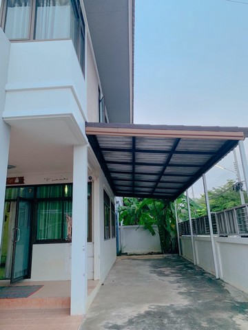 ขายบ้านเดี่ยว 2 ชั้นหลังมุม 49.5 ตรว. 3 ห้องนอน หมู่บ้านโกลเด้นโฮม แหลมฉบัง รูปที่ 1