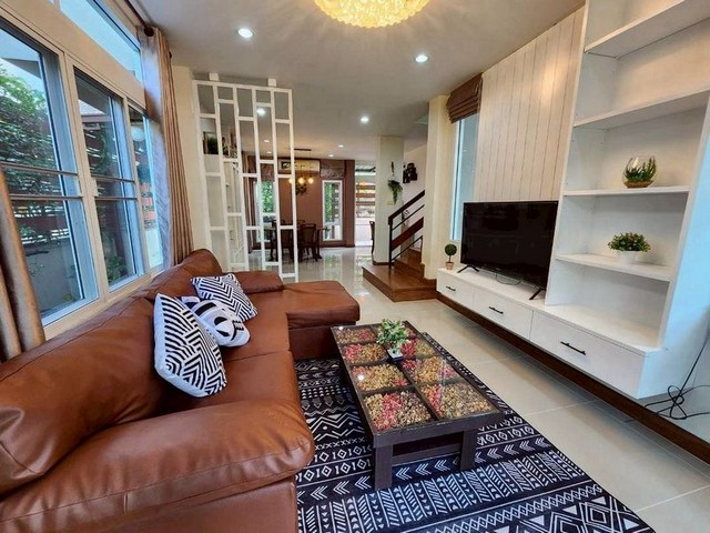 ให้เช่าบ้าน 2 ชั้น กว้างขวาง ทำเลดี ใกล้รร.นานาชาติNIS รวมโชค รูปที่ 1