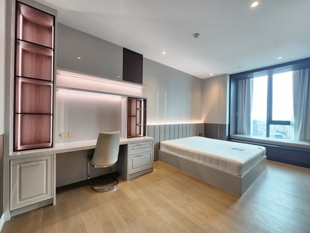 Spacious 4-Bedroom Condo for Rent at Supalai Icon Sathorn – High Floor with Stunning View  รูปที่ 1