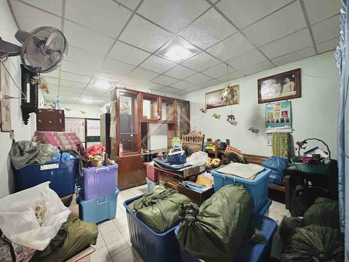 ทาวน์เฮ้าส์ 2 ชั้น หมู่บ้าน ร่มเงาไม้ ซ. วัดลาดปลาดุก บางบัวทอง รูปที่ 1
