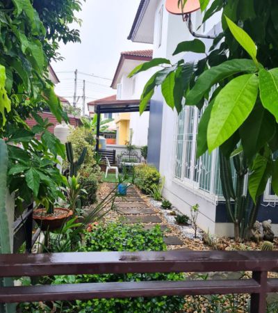 The Urbana 1 (ดิเออบาน่า 1)  บ้านหลังใหญ่ บิ้วอินทั้งหลัง ใกล้ UCIS, ABS, ACIS international schools (5–10 นาที) รูปที่ 1