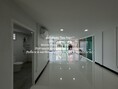 Office ให้เช่า Home Office (บ้านพร้อมสำนักงาน) รีโนเวทใหม่ 72 ตร.ว. 3 น 5 น้ำ 3 จอดรถ  120000 B. 3 Bedroom 5 ห้องน้ำ ขนาด = 72 ตารางวา 0 ngan 0 RAI   ดีที่สุดในย่าน