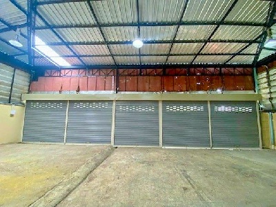 โรบินสัน สระบุรี 1.9 กม รร.สวนกุหลาบ สระบุรี 1.7 กม.ติดถนนมิตรภาพ .อาคารพาณิชย์ 3 ชั้น โกดัง 402ตร.ม.พร้อมออฟฟิศ 100ตร.วา. รูปที่ 1