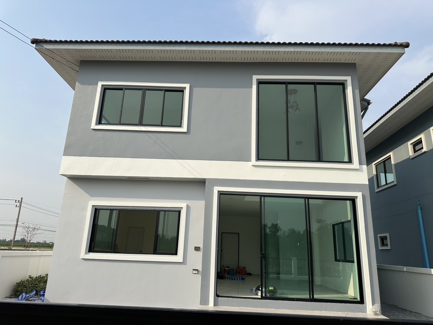 รับทาสีผนังห้องน้ำบ้านด้วยสีกันเชื้อราและทนความชื้น มีผลงานการันตี โดยช่างสีผู้เชี่ยวชาญ ทีมงานช่างทาสีมืออาชีพ สอบถามราคาก่อนได้ครับ รูปที่ 3