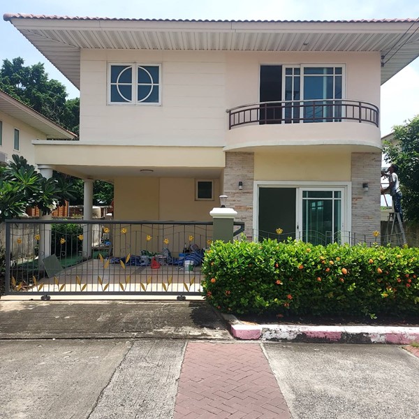 ขายที่ดินพร้อมบ้าน 2 ชั้น 59.5 ตรว. หมู่บ้านศุภาลัย พาร์ควิลล์ 5 ใกล้ถนนเทพารักษ์ ห้างบิ๊กซี ราคา 9.2 ลบ. ต่อรองได้ โทร 081-9308276 รูปที่ 1