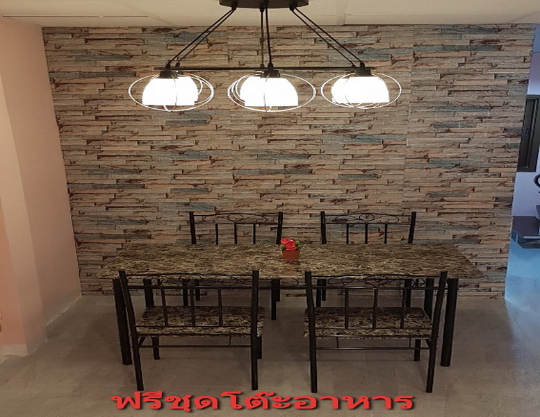3ห้องนอนขายหมู่บ้านบุษกรใกล้ตลาดสมบัตบุรีตกแต่ง ทำใหม่ทั้งหลัง   2ห้องน้ำ 1ห้องครัว พื้นปูกะเบื้องใหม่ทั้งหลัง ราคา 1,399,000 บาท แถมฟรีเฟอร์นิเจอร์ใหม่ ทั้งหลัง ฟรีแอร์ ทั้งหลัง ติดต่อ (โทร ศูน แปด เก้า หก เจ็ด หนึ่ง สี่ สาม สาม หก ) โทร.0.8.3.0.1.4.8.7.7.8. รูปที่ 2