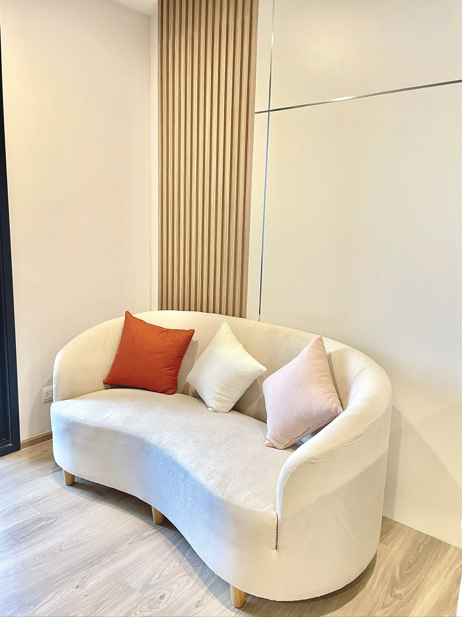 Oka Haus Sukhumvit 36 ​​Clean comfortable convenient 33rd floor BTS Thonglor รูปที่ 1