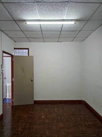 ให้เช่าทาวน์เฮ้าส์ในซอย สุขุมวิท93 ซอยพึ่งมี  2 ชั้น มี 2ห้องนอน 2 ห้องน้ำ รูปที่ 1