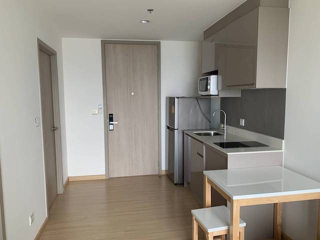 Whizdom Connect Private safe comfortable 12A floor Punnawithi BTS รูปที่ 1