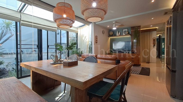 R2 บ้านเดี่ยว อารียา โคโม่ พลีโม่ บางนา - วงแหวน ตกแต่งสไตล์ Tropical + Boho  รูปที่ 1