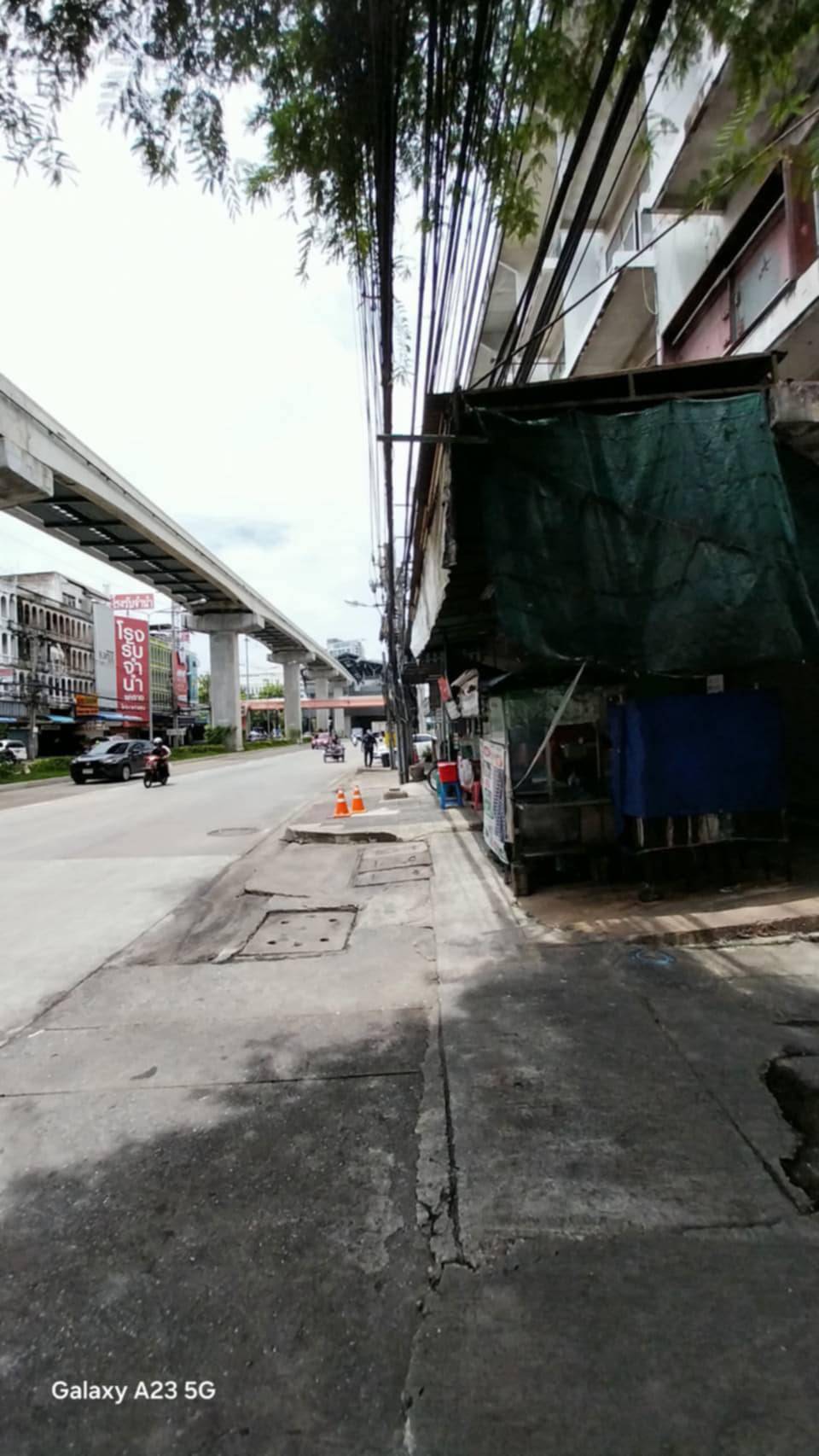 ขายทาวน์เฮาส์ 2 ชั้น  ทำเลดี   ใกล้สี่แยก แคราย ถนนติวานนท์  ปากเกร็ด  จ.นนทบุรี รูปที่ 5