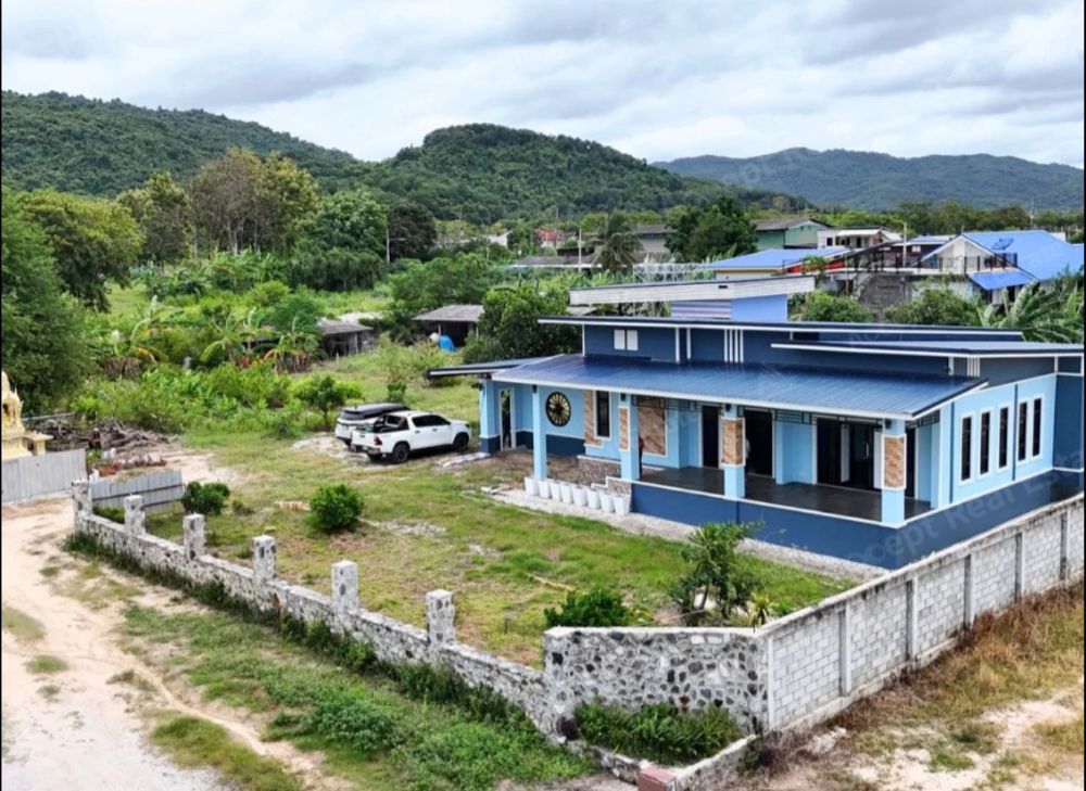 บ้านเดี่ยว ห้วยโป่ง อำเภอเมือง ระยอง สไตล์โมเดิร์น วิวภูเขา บนเนื้อที่ 2 ไร่  รูปที่ 4