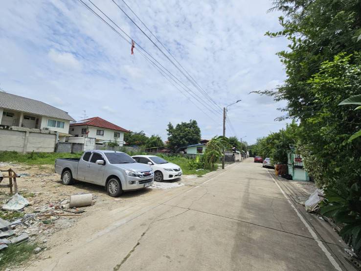 ขายที่ดิน ซอยติวานนท์24 แยก11 ถมแล้วบางส่วน  ใกล้สถานีรถไฟฟ้าแคราย รูปที่ 4