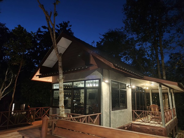 บ้านพักตากอากาศบ้านไม้ ติดลำธาร Private Nature House @ แก่งคอย สระบุรี โทร 083-5822221 รูปที่ 3