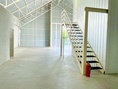  รร.นานาชาติ KIS 2.8 กม.  รถคอนเทนเนอร์ 20 ฟุต ให้เช่าโกดัง สภาพใหม่พร้อมออฟฟิศ 66 ตร.วา. 265 ตร.ม. ลาดพร้าว85-95 MRT มหาดไทย 1.9 กม.