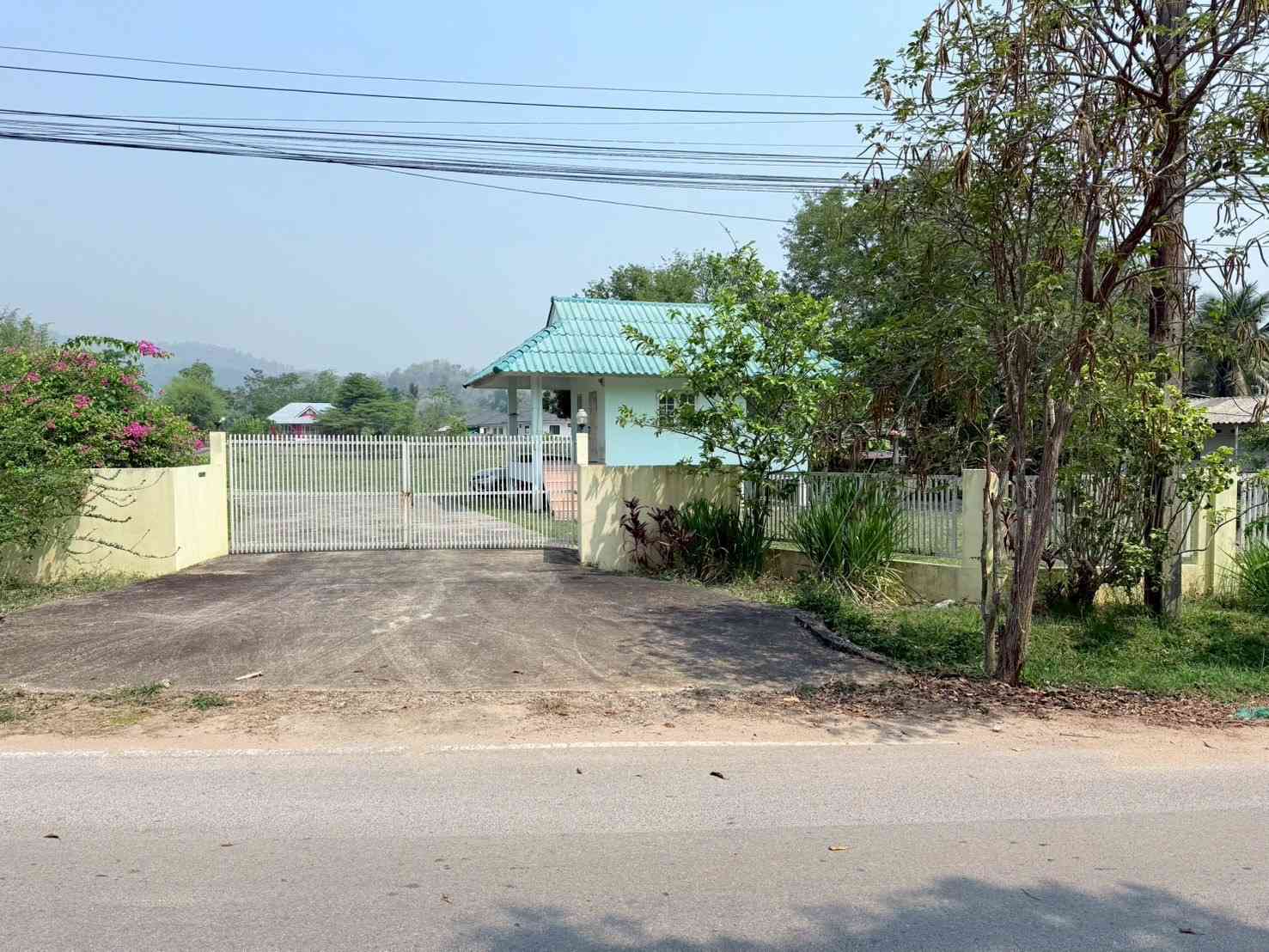 ขายบ้านพร้อมที่ดินแปลงสวย ทำเลทอง ติดถนนใหญ่ จังหวัดเชียงราย รูปที่ 5