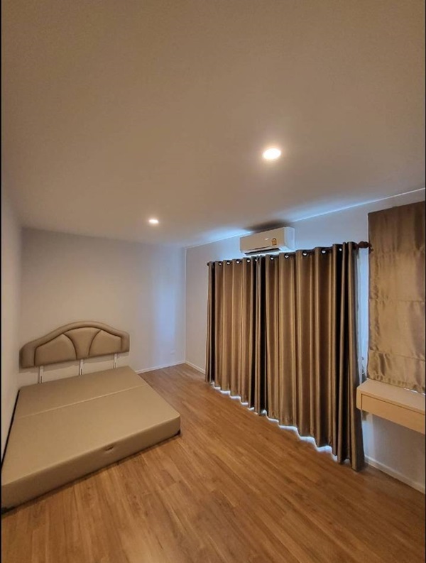 ขาย/ให้เช่า ทาวน์โฮม 3 ชั้น บ้านกลางเมือง (รามอินทรา-วัชรพล) 3 ห้องนอน ใกล้ แฟชั่นไอส์แลนด์ โทร 095-9166677 รูปที่ 4