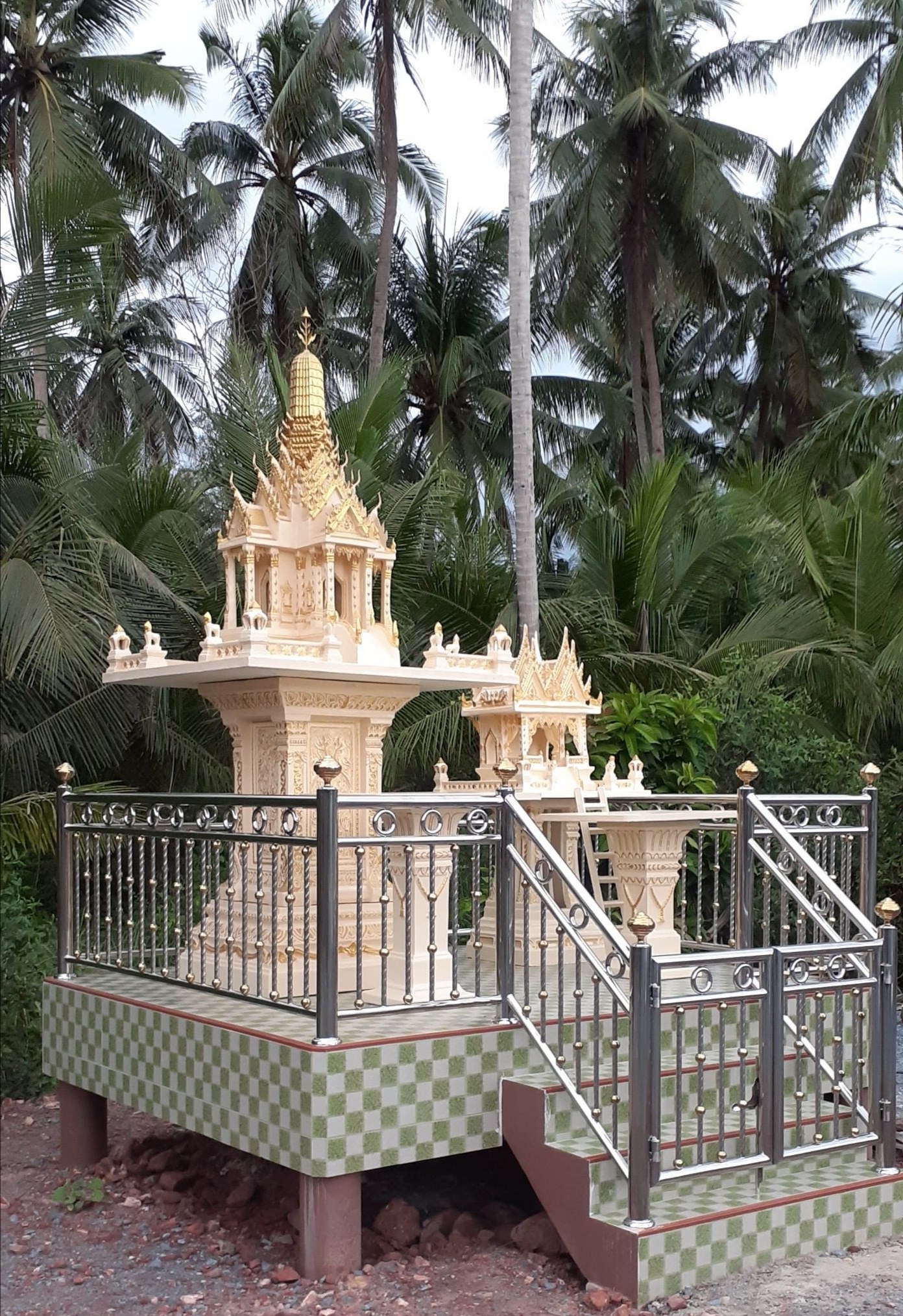 โรงงานผลิต จำหน่ายขายศาลพระภูมิโมเดิร์น์ ศาลพระพรหมติดกระจก ศาลเจ้าที่ ตายายราคาถูก สมุทรปราการ สมุทรสาคร นนทบุรี ปทุมธานี แสมดำ บางขุนเทียน แม่กลอง มหาชัย รูปที่ 3