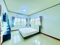 บ้านเดี่ยวหรู 2 ชั้น 3 นอน 100 ตร.ว. 300 ตร.ม.ใกล้ เจพาร์ค ศรีราชา 500 ม.  หลังมุม สภาพสวย ทำเลศรีราชา .  ศรีราชาะนิคมอุตสาหกรรม