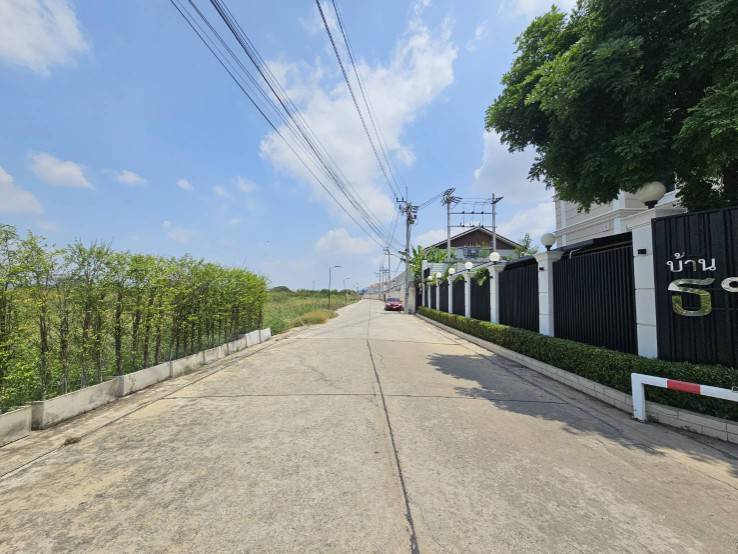 ขายที่ดิน ทำเลทอง ติดถนนคอนกรีต ใกล้สนามบินสุรรณภูมิ รูปที่ 3