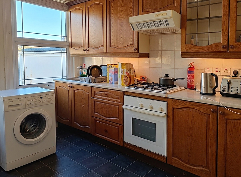 ขายบ้านประเทศอังกฤษ 172 London Finchley Share of freehold รูปที่ 5