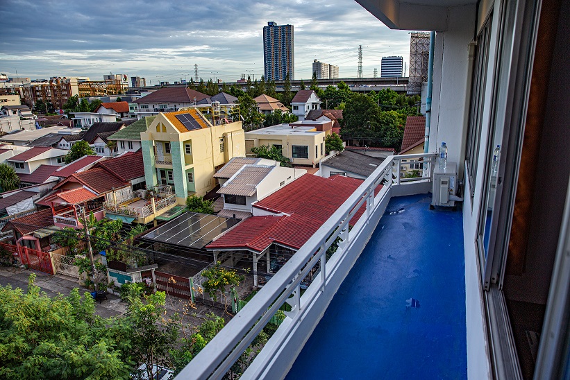 ขายคอนโดพระราม 9 ห้องหัวมุมรีโนเวทใหม่ ทำเลดี Premier Place Condominium (RAMA 9) รูปที่ 3