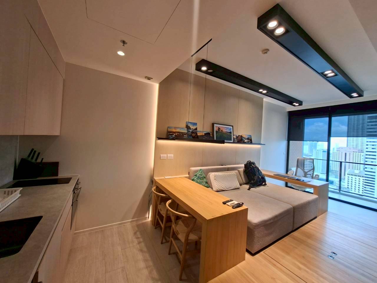 ขายคอนโด The Lofts Silom ใกล้กรุงเทพคริสเตียนเพียง 200 ม. 49.22 ตร.ม.ชั้น23 ใกล้รถไฟฟ้าBTS สถานีสุรศักดิ์ อยู่ถนนประมวล แขวงสีลม เขตบางรัก กรุงเทพฯ รูปที่ 4