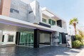 ขายบ้านหรู Modern Luxury 8 ห้องนอน พร้อมสระว่ายน้ำ หางดง เชียงใหม่ | ลดเหลือ 30 ล้านบาท