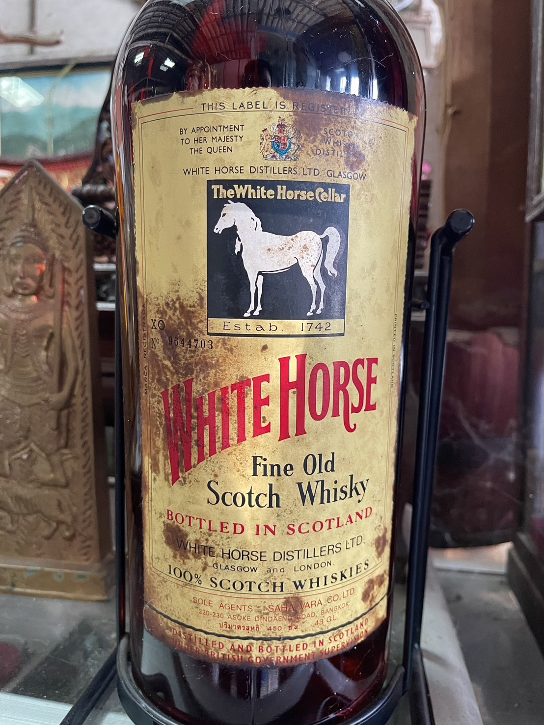 วิสกี้รุ่นเก่า White Horse Fine Old Scotch Whisky ม้าขาว ขวดใหญ่ 4ลิตรครึ่ง รูปที่ 3
