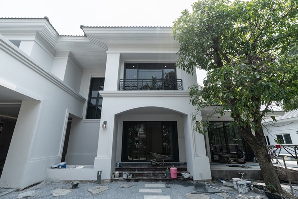 ขายบ้าน หมู่บ้าน ลัดดารมย์ อิลิแกรนช์ ราชพฤกษ์-รัตนาธิเบศ นนทบุรี รีโนเวทใหม่ ทำเลสวย โทร 0944836998 รูปที่ 4