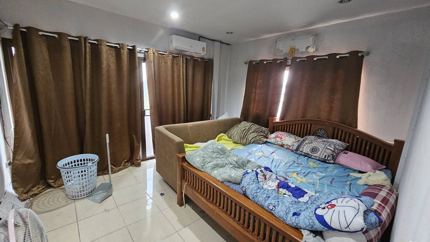 บ้านพร้อมเข้าอยู่ ตั้งอยู่ในทำเลศักยภาพ แหล่งชุมชนที่ปลอดภัย บรรยากาศเงียบสงบ เดินทางสะดวก: เข้า-ออก รูปที่ 4