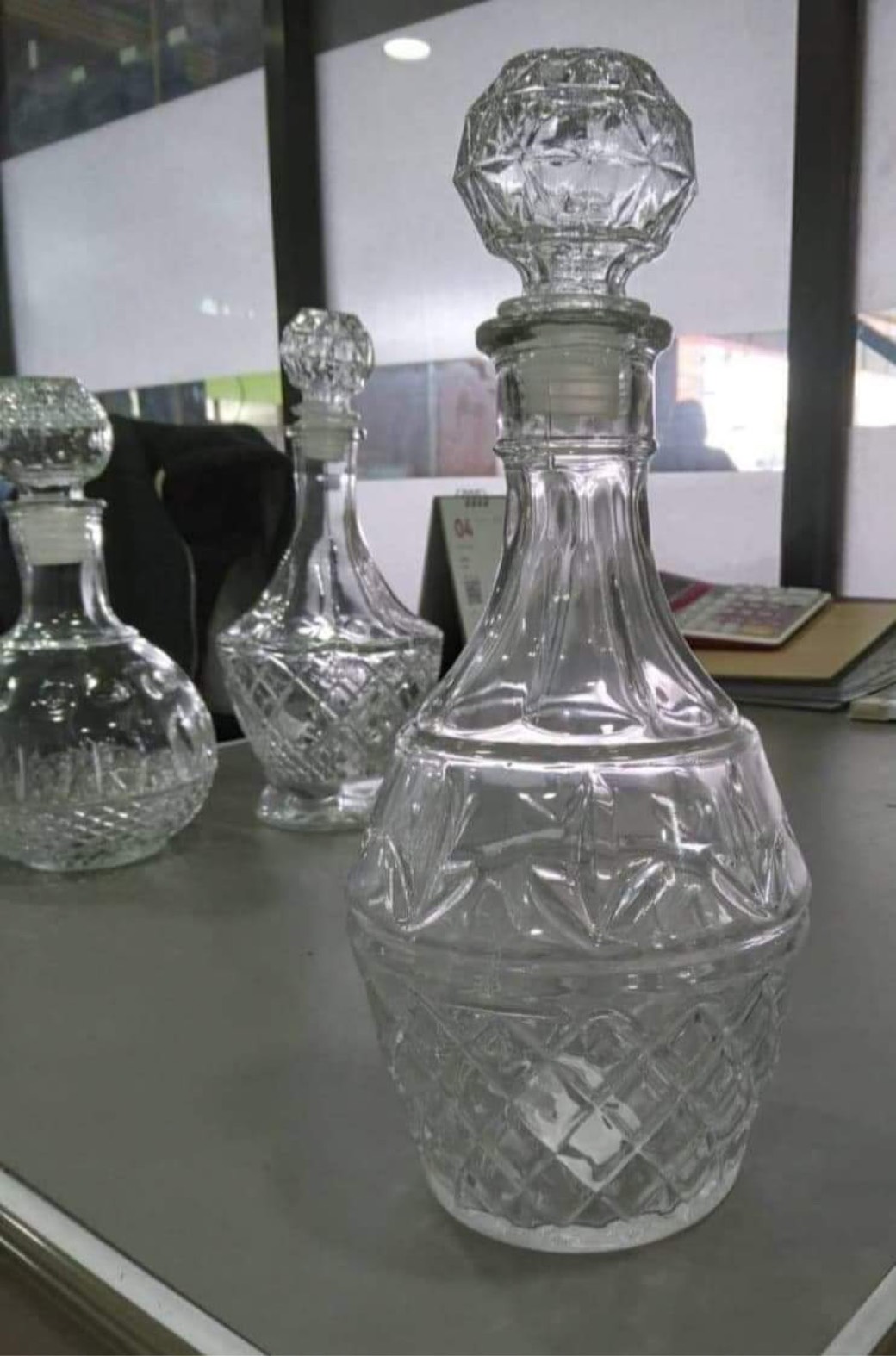 ขวดแก้วคริสตัล ทรงสูง คอยาว ขนาด1000ml ขวดใส่เหล้า ขวดใส่วิสกี้ รูปที่ 4