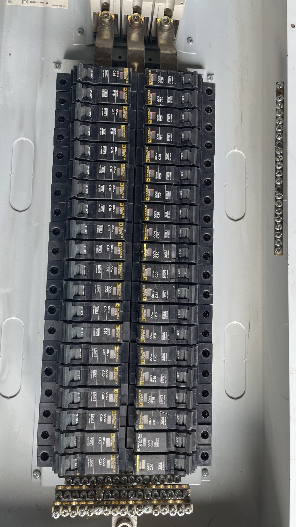 ขาย ตู้ เมน เบรกเกอร์ ตู้ไฟ โหลดเซ็นเตอร์ 125A ลูกย่อย 42 ช่อง Load center 125A 42 Way มือสอง รูปที่ 4