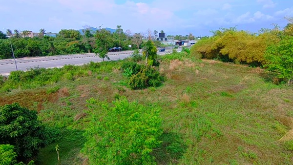 ที่ดินEEC ทำเลทองในระยอง แปลงสวยติดถนนใหญ่ ที่ดินศักยภาพสูง ใกล้สนามบินอู่ตะเภา เพียง 15 นาที!! โทร 064-5469789 รูปที่ 5
