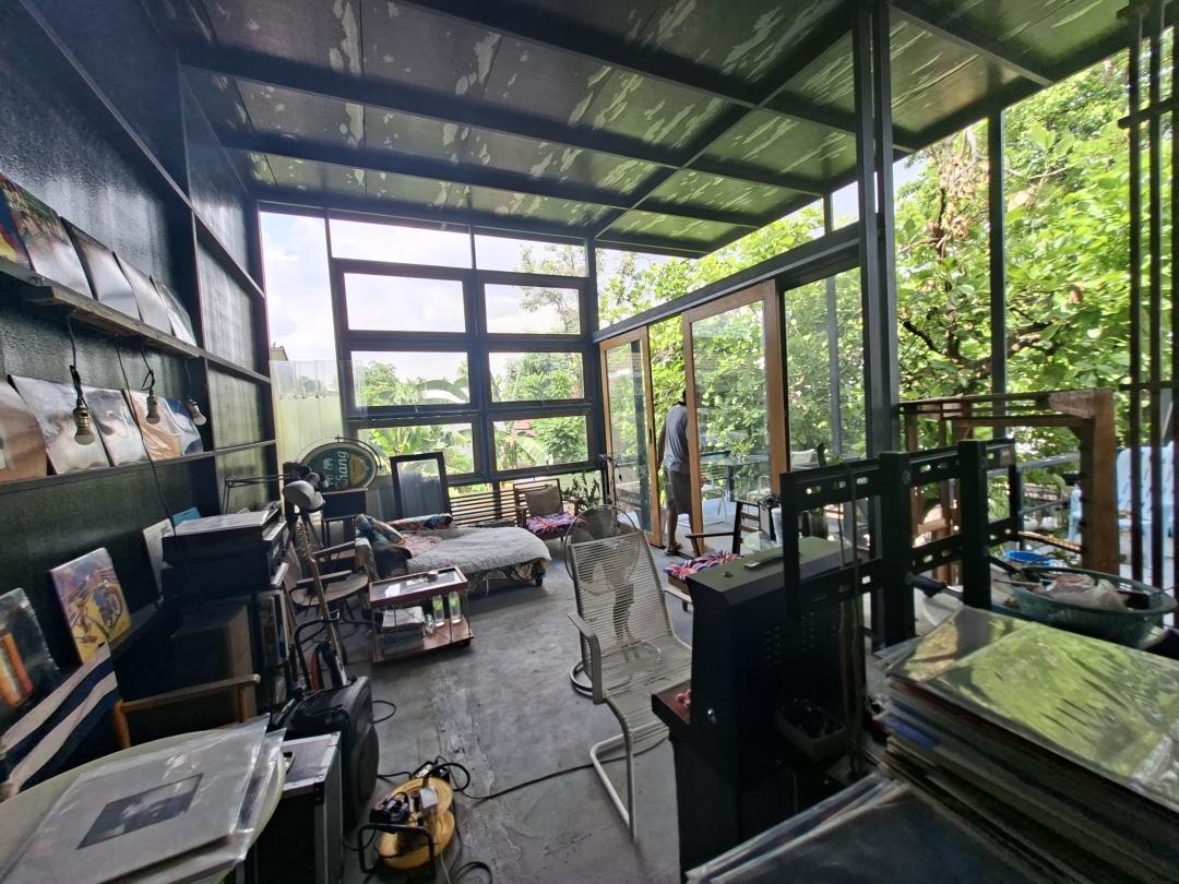 ขายบ้านเดี่ยว 106 วา ซอยนวมินทร์ 59 แยก 2  พร้อมสตูดิโอถ่ายทำละครขนาดเล็ก ใกล้โรงเรียนโสมาภา (นวมินทร์) อยู่ถนนนวมินทร์ 59 แยก 2 แขวงนวมินทร์ เขตบึงกุ่ม กรุงเทพมหานคร รูปที่ 3