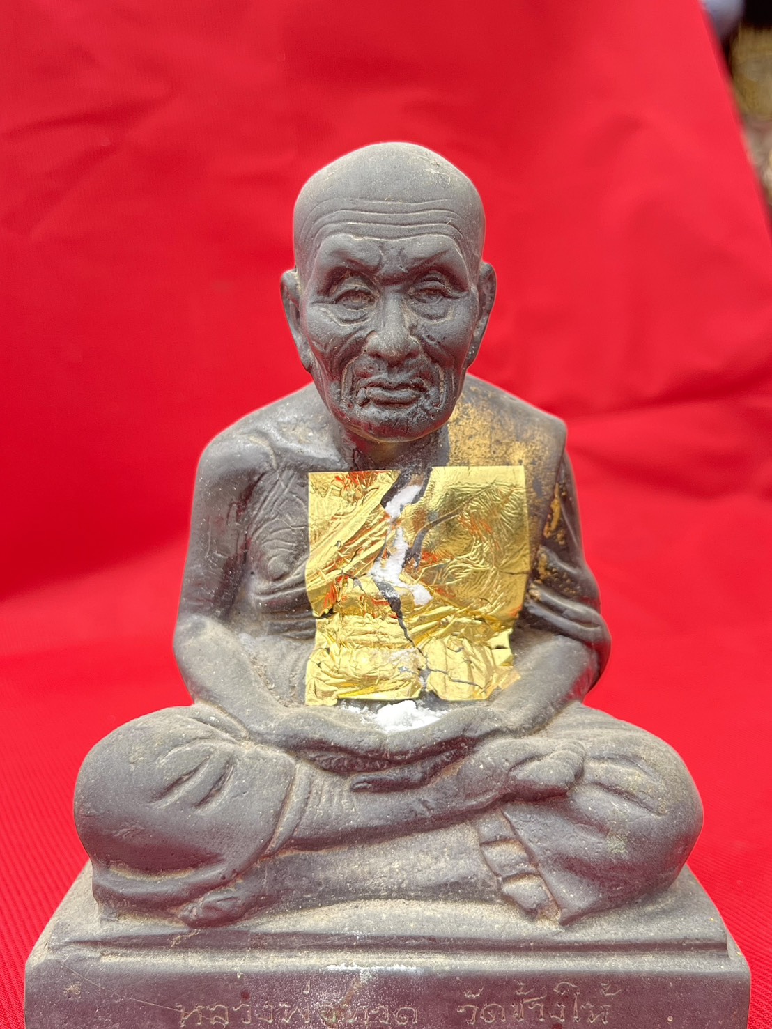 หลวงปู่ทวด ปี2505 หน้าตัก4นิ้ว เนื้อทองเหลืองรมดำ พระบูชาหลวงปู่ทวด วัดช้างให้ รูปที่ 3