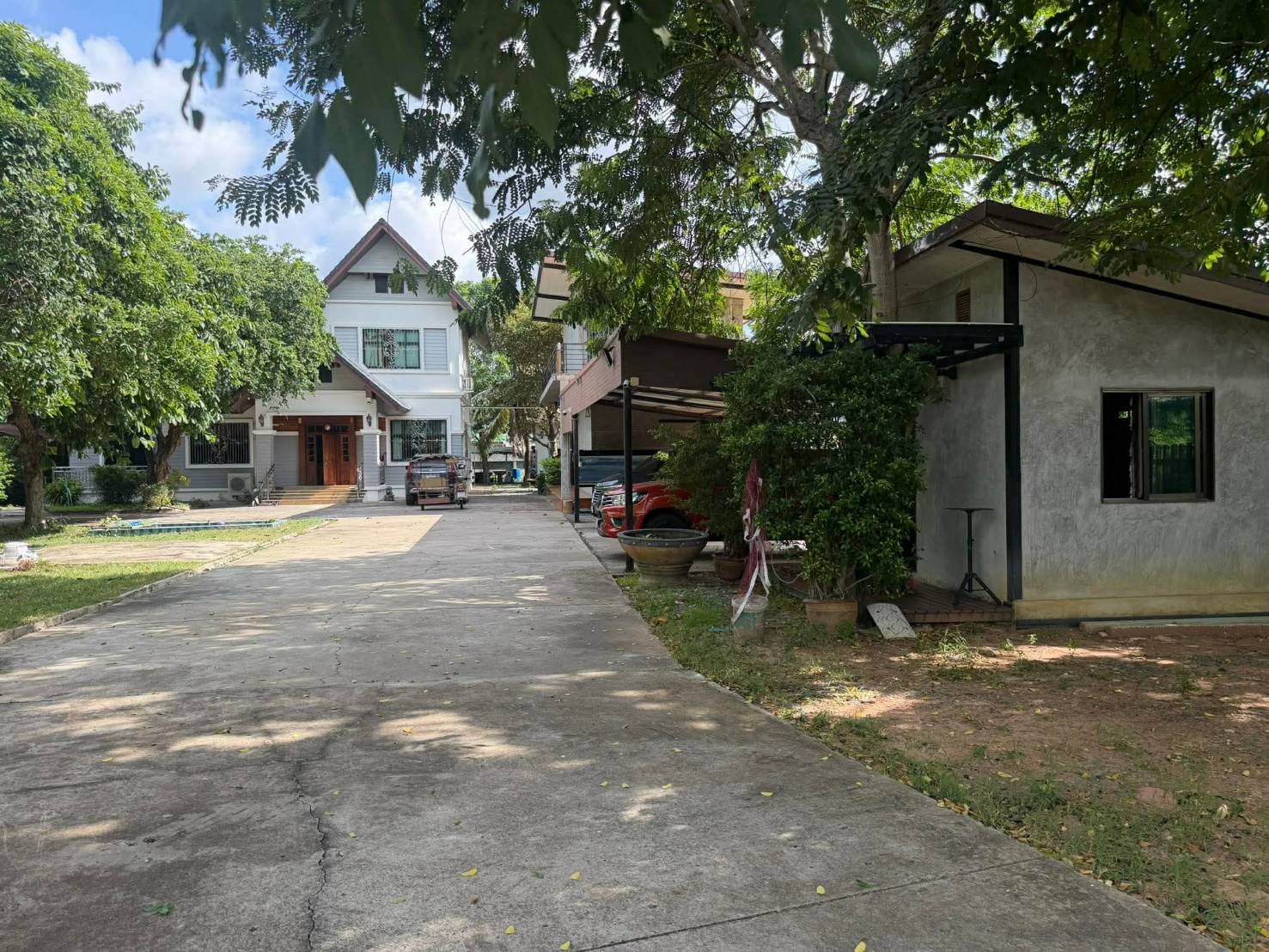 ขายถูกมาก!! บ้านพร้อมที่ดิน 1 ไร่ ติดถนนซอย ทำเลทอง อ.อรัญประเทศ จ.สระแก้ว ใกล้ตลาดสด รพ.อรัญประเทศฯ รูปที่ 3