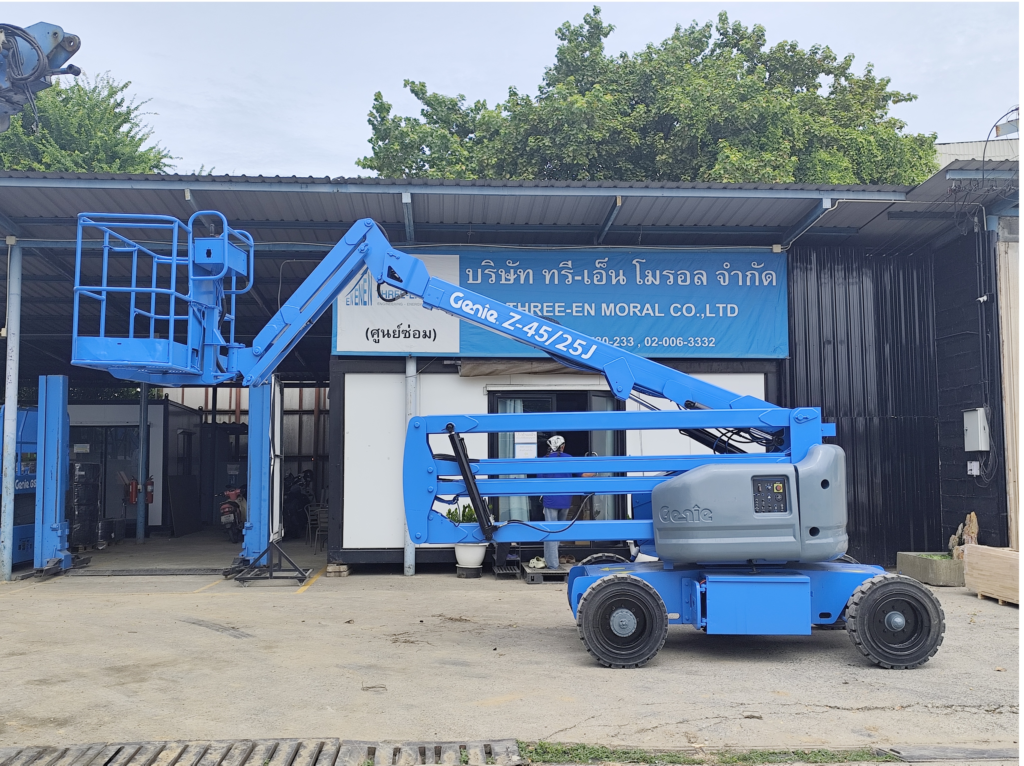 รถกระเช้า Boom Lift Genie Z-45/25J รูปที่ 3