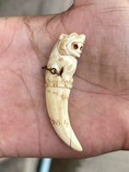 เสือเขี้ยวงาแกะสลัก เสือนั่งเขี้ยว หลวงพ่อเปิ่น วัดบางพระ นครปฐม มีรอยจาร 