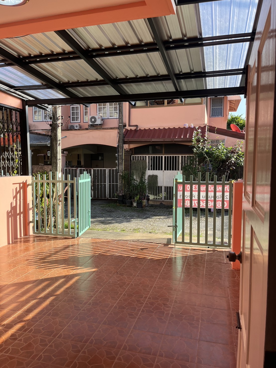 ขายทาวน์เฮ้าส์ 2 ชั้น รีโนเวทใหม่ทั้งหลัง ใจกลางเมืองสตูล ทำเลดี น้ำไม่ท่วม พร้อมเข้าอยู่ รูปที่ 4