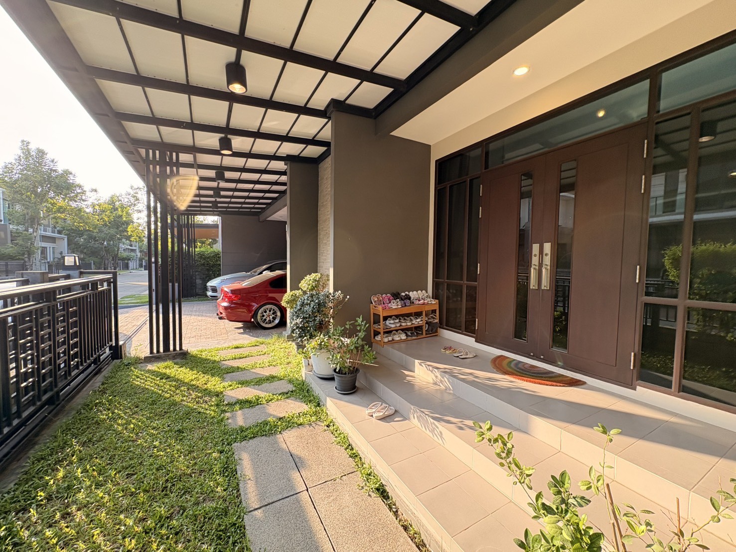 บ้านเดียว The City Pattanakarn  เดอะซิตี้ พัฒนาการ คุณเคที 0955936355 รูปที่ 3