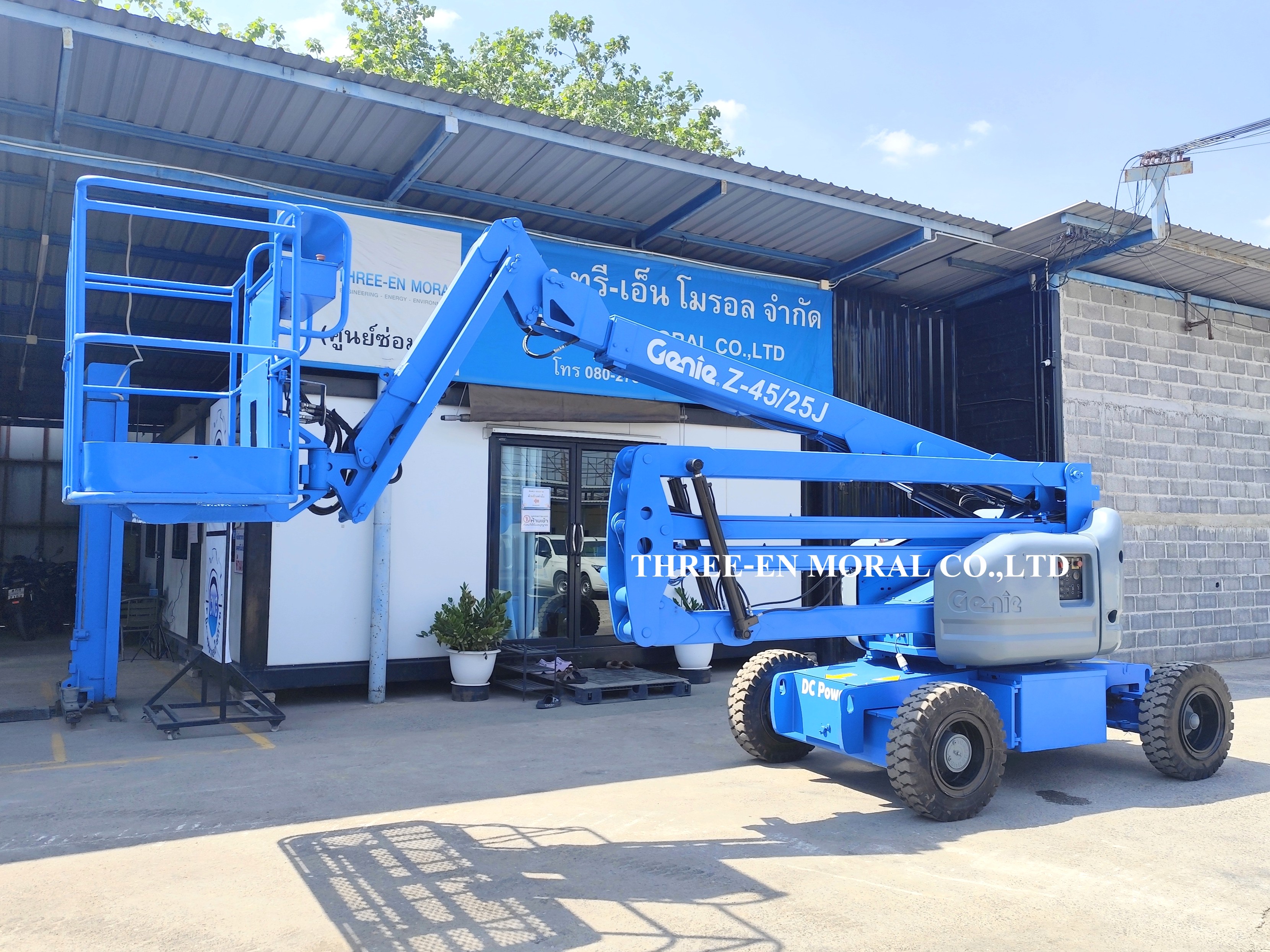 รถกระเช้า Boom Lift Genie Z-45/25J  รูปที่ 2