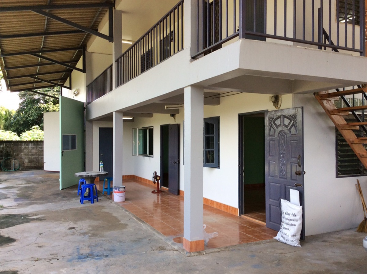 ให้เช่า โกดังสินค้า พร้อมบ้านพัก 211.8 ตร.ว. อ.เกาะจันทร์ จ.ชลบุรี รูปที่ 3