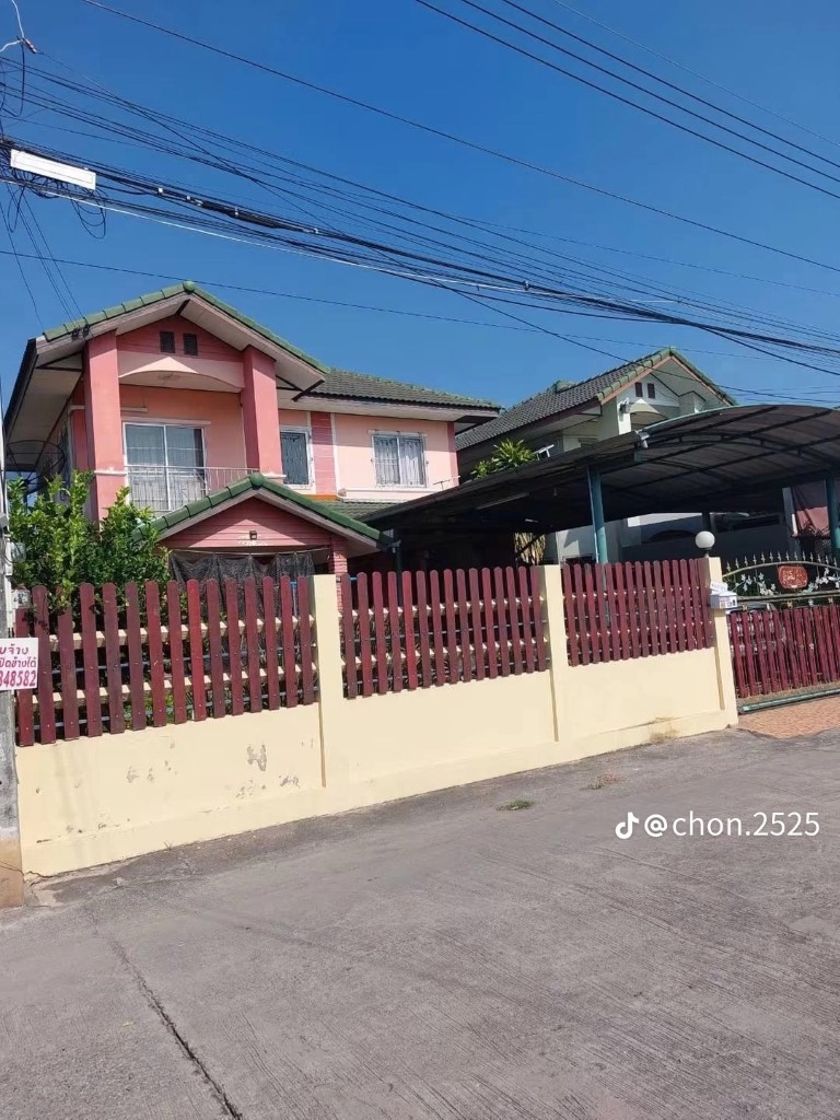 ขายถูกมาก!! บ้านเดี่ยว 2 ชั้น ม.ปาล์มวิว ทำเลทอง อ.ศรีราชา จ.ชลบุรี ใกล้นิคมปิ่นทอง 1,2 มอเตอร์เวย์ฯ รูปที่ 3